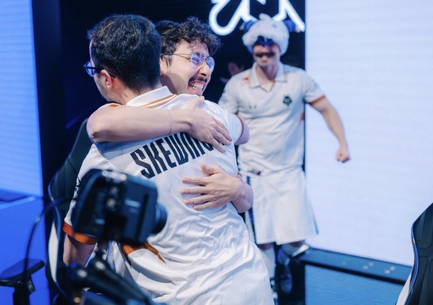 CKTG 2025: G2 nối gót HLE, thẳng tiến Vòng Playoffs Trận đấu giữa G2 Esports và FlyQuest tại CKTG 2025