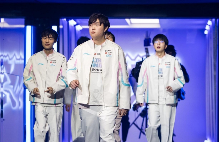 Chưa tới mùa 2026 nhưng BLG đã diễn 'drama cung đấu' khiến khán giả ngán ngẩm BLG đang đối mặt với nhiều thử thách trước mùa giải mới