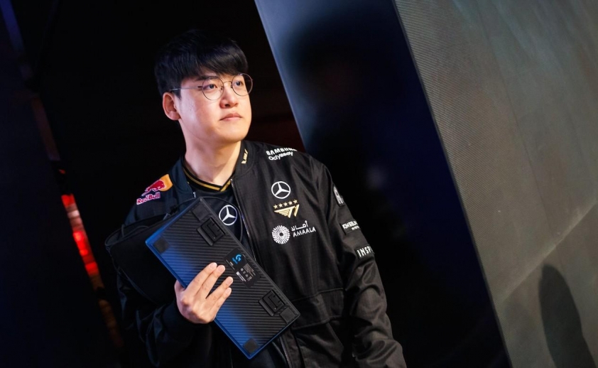 Gumayusi biểu diễn kỹ năng xuất sắc